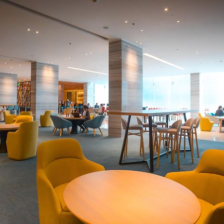 Holiday Inn Express Manila Newport City, An Ihg Hotel Paranaque City Екстериор снимка
