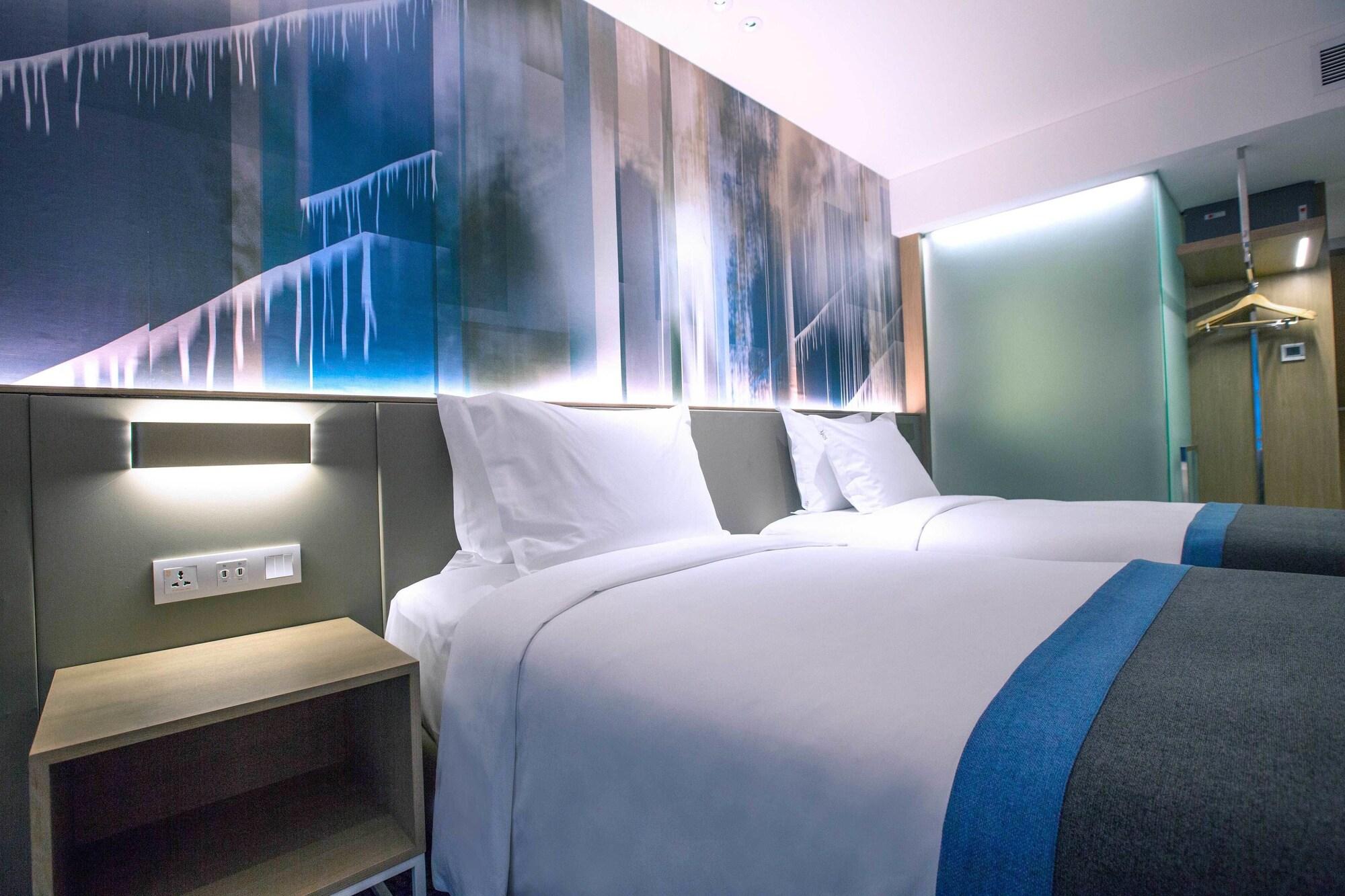Holiday Inn Express Manila Newport City, An Ihg Hotel Paranaque City Екстериор снимка